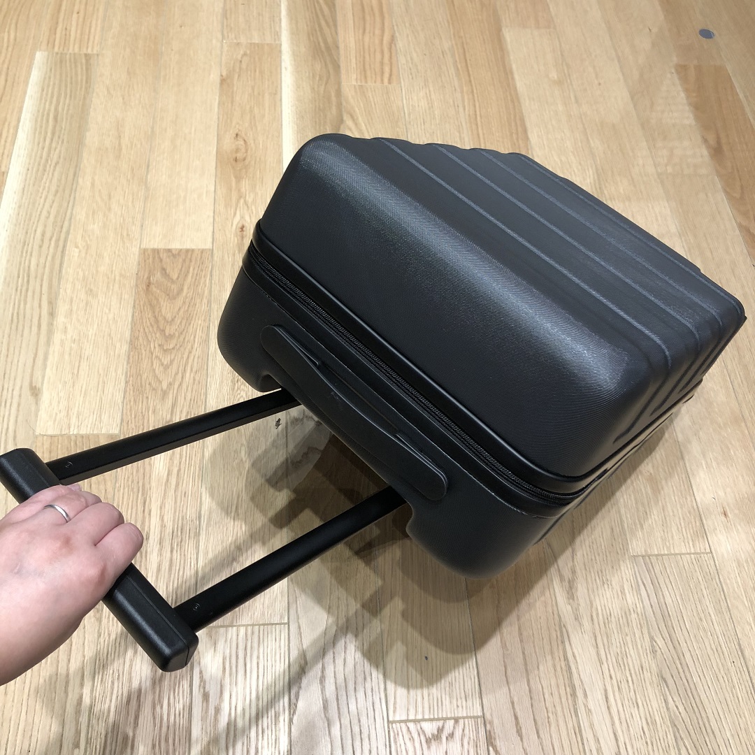 ライフガーデン利府】バーを自由に調節できる ハードキャリーケース